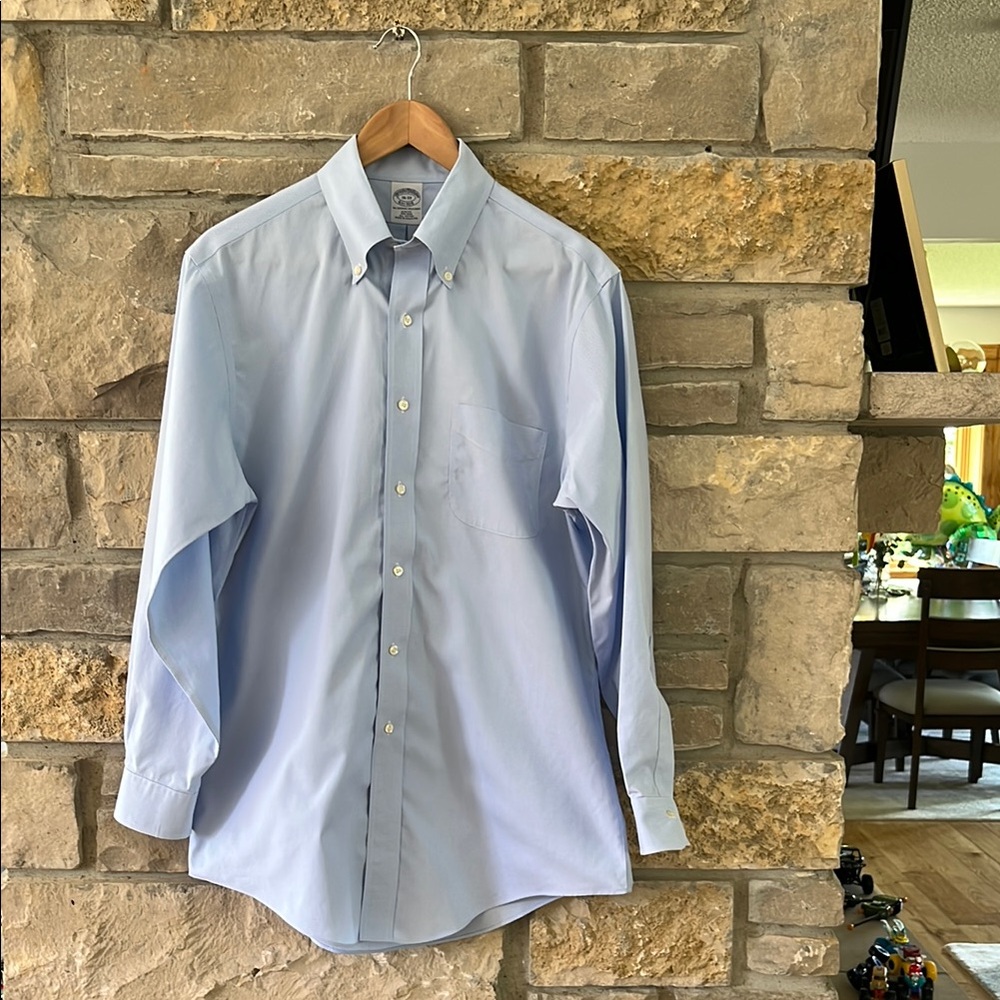 Brooks Brothers Men's Light Blue Button Down Dress Shirt Slim Fit Size 16-33